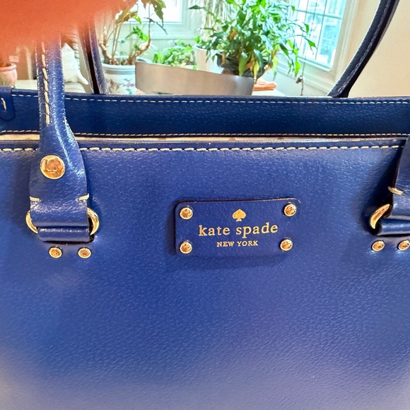 kate spade cobalt blue Wellesley Quinn tote bag featuring gold-toned hardware. - Picture 6 of 14